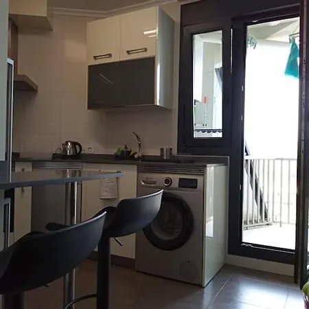 Apartamento Con Terraza C08a02 * Colindres