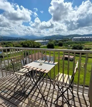 Apartamento Con Terraza C08a02 Apartamento Colindres