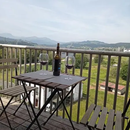 Apartamento Con Terraza C08a02 Colindres